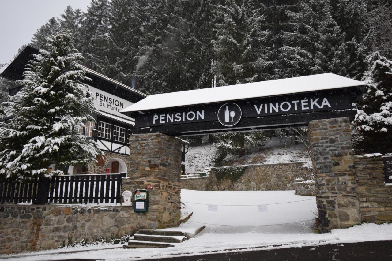 Pension St. Moritz Zelezna Ruda Bagian luar foto