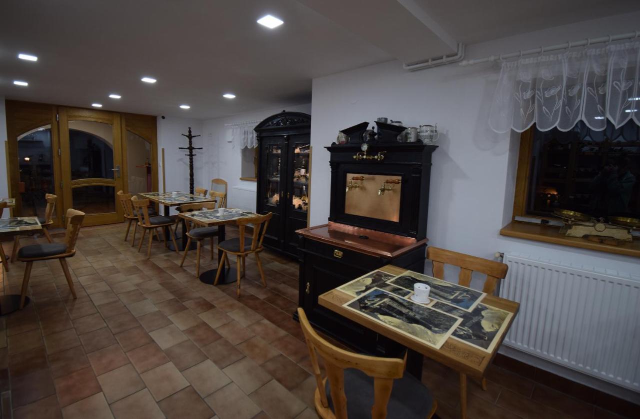 Pension St. Moritz Zelezna Ruda Bagian luar foto
