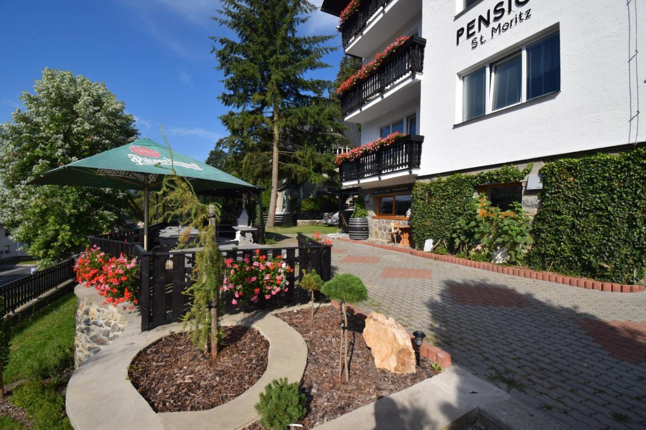 Pension St. Moritz Zelezna Ruda Bagian luar foto